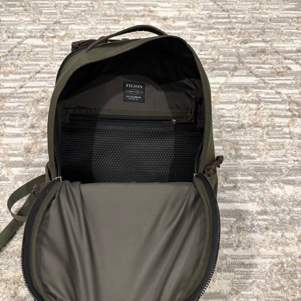 Filson Dryden Backpack Otter Green Carry On Travel Work Hike Leather Tabs - Picture 11 of 15